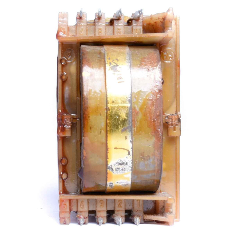 TS 120/13 25.6V, 25.6V, 18.5V, 18.5V 2.2A, 2.2A, 0.1A, 0,1A