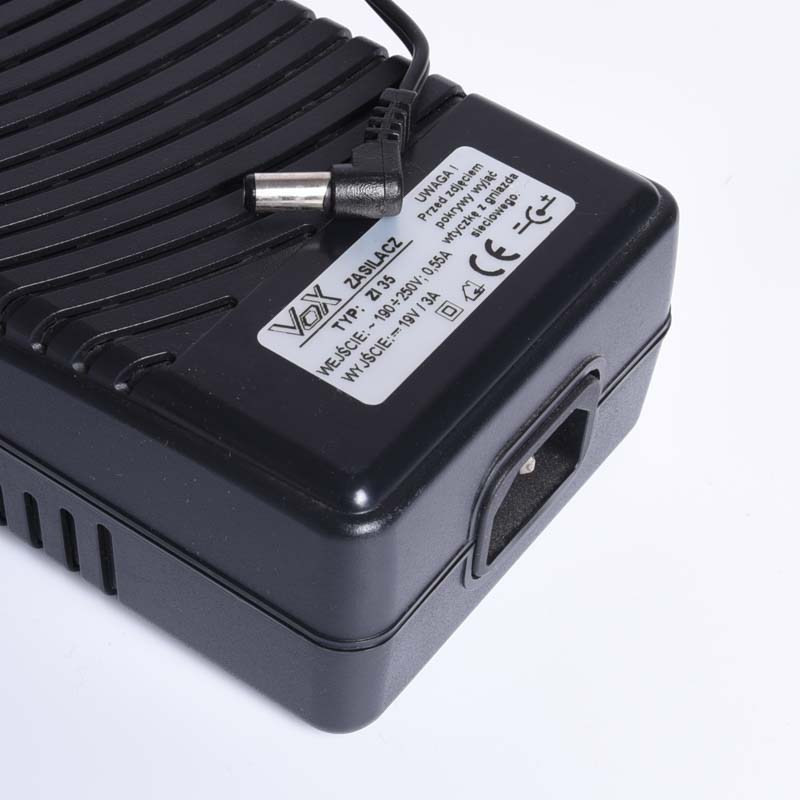 ZASILACZ IMPULSOWY 19V 3A