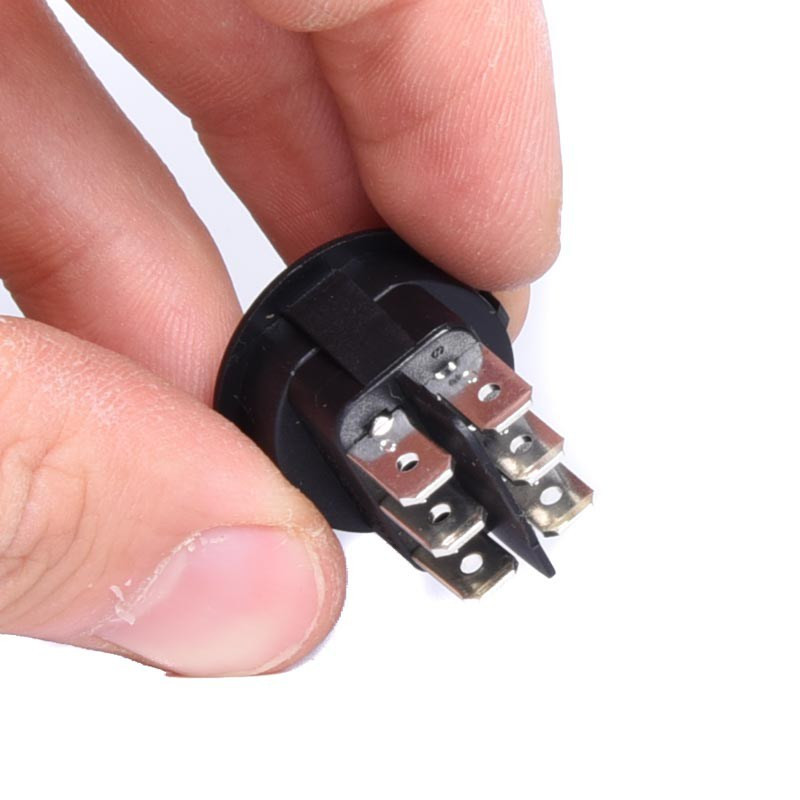 PRZEŁĄCZNIK AC 230V OKRĄGŁY 10A HQ 2 tory 6pin