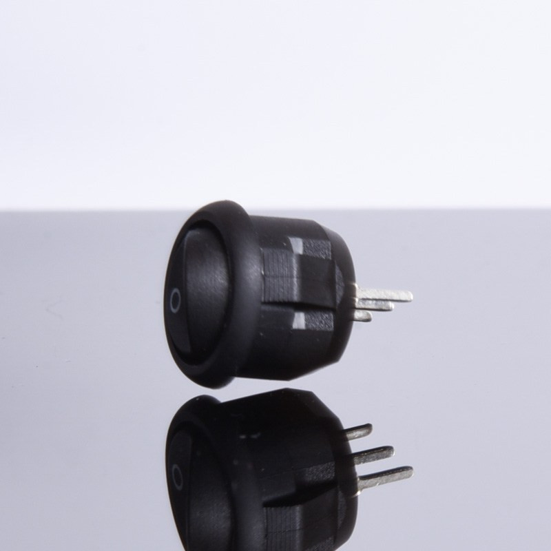 PRZEŁĄCZNIK ON-OFF OKRĄGŁY; 3A 125V 1 TOR; CZARNY; BEZ PODŚWIETLENIA BULGIN SW2738-R5