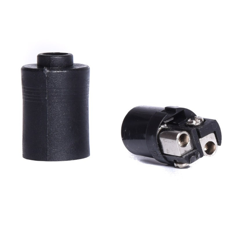 GNIAZDO GŁOŚNIKOWE SKRĘCANE PROSTE TYP POLSKI