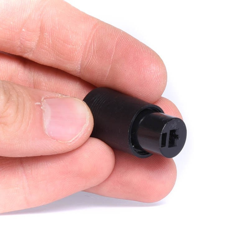 GNIAZDO GŁOŚNIKOWE SKRĘCANE PROSTE TYP POLSKI