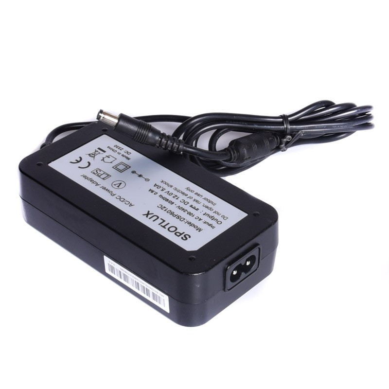 ZASILACZ 12V 5A 60W 5,5/2,1 Z KABLEM AC ÓSEMKA DSP6012C