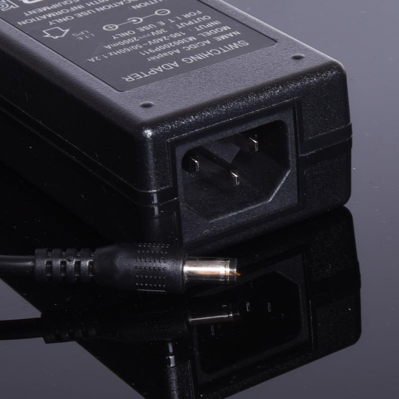 ZASILACZ ITE 30V 2A 60W 2,5/5,5mm Z KABLEM AC TYP IEC