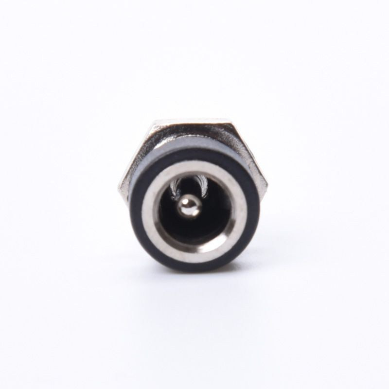 GNIAZDO DC2,1/5,5 MONTAŻOWE Z NAKRĘTKĄ