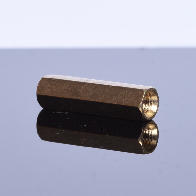 DYSTANS Z GWINTEM 18mm W/W ABO3X18II METAL