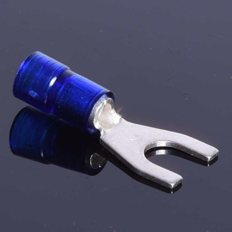 KOŃCÓWKA WIDEŁKOWA IZOLOWANA 5/2,5