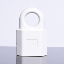 GNIAZDO ZASILAJĄCE 230V Z UCHWYTEM PŁASKIE BIAŁE GP2C ELGOTECH