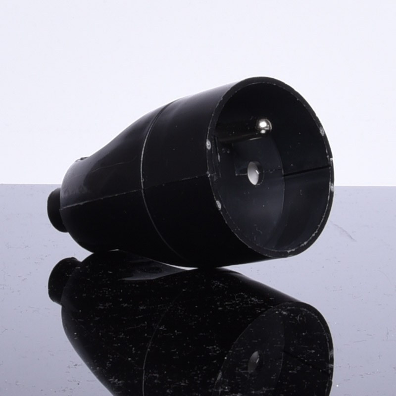 GNIAZDO ZASILAJĄCE 230V Z UZIEMIENIEM CZARNE SZCZECINEK