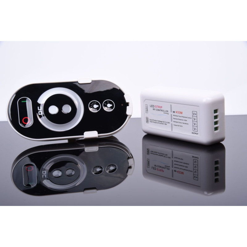 ŚCIEMNIACZ DO TAŚMY LED Z PILOTEM 12-24V SUN-TH04D