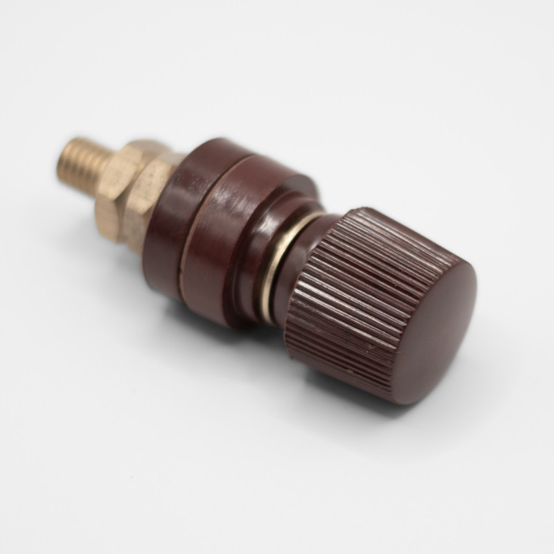 GNIAZDO POD OCZKO 77/28 M10 CZARNE/CZERWONE