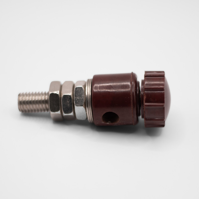 GNIAZDO LABOLATORYJNE 77/28mm M10