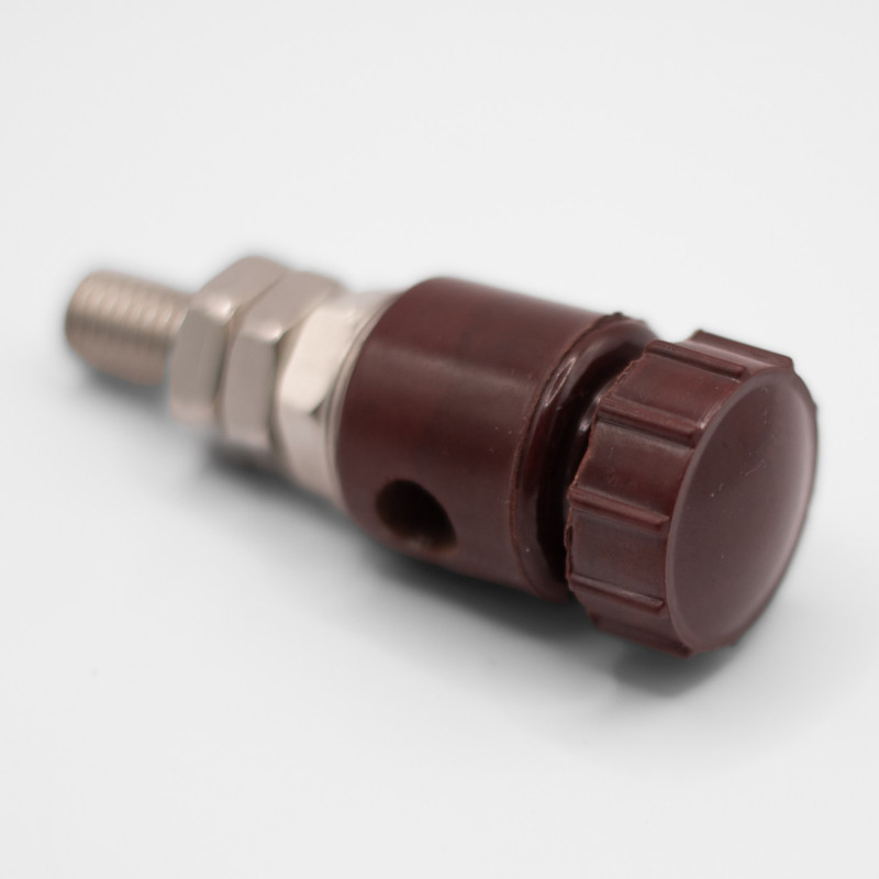 GNIAZDO LABOLATORYJNE 77/28mm M10