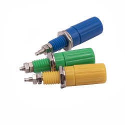 GNIAZDO BANAN 4mm SUPER