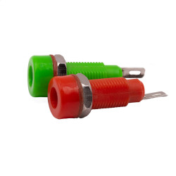 GNIAZDO BANAN 4mm 112162