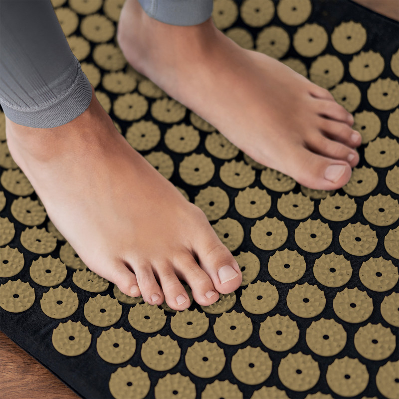 Mata zdrowotna z kolcami do akupresury z poduszką, 130x50cm, XXL, złote kolce, Rebel Active