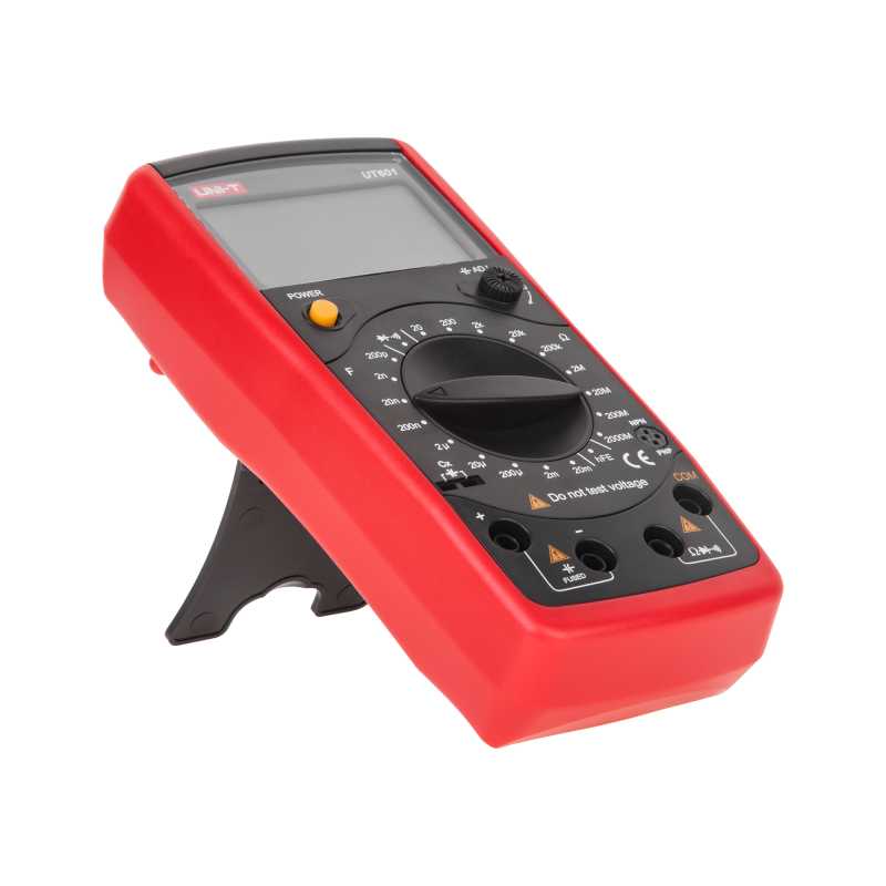 Miernik pojemności i rezystancji UT601