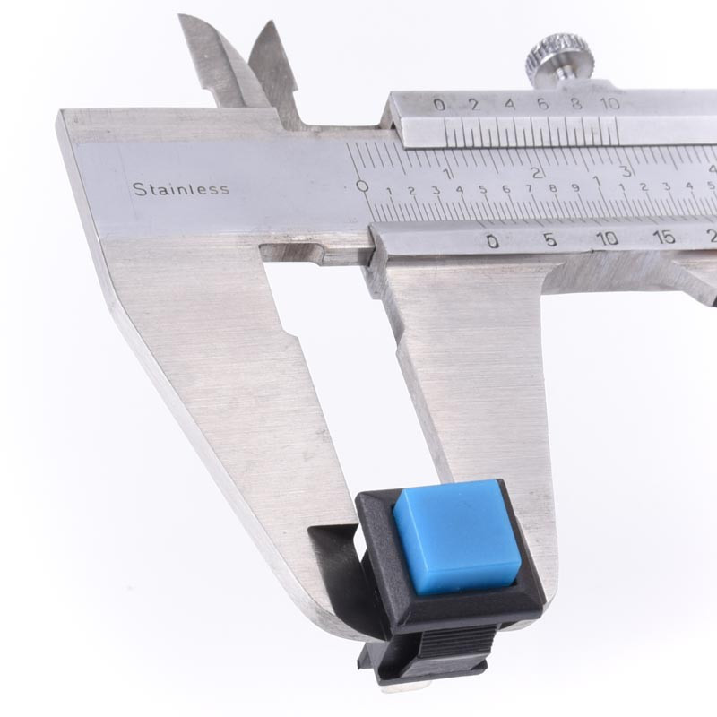 PRZYCISK ZWIERNY I ROZWIERNY KWADRAT