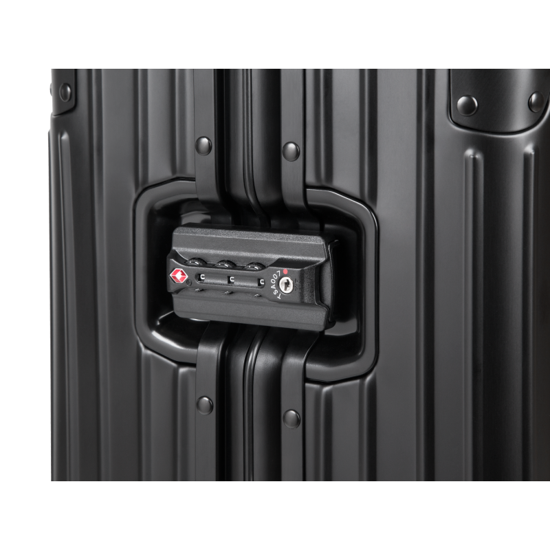 Średnia walizka aluminiowa na kółkach Kruger&Matz czarna