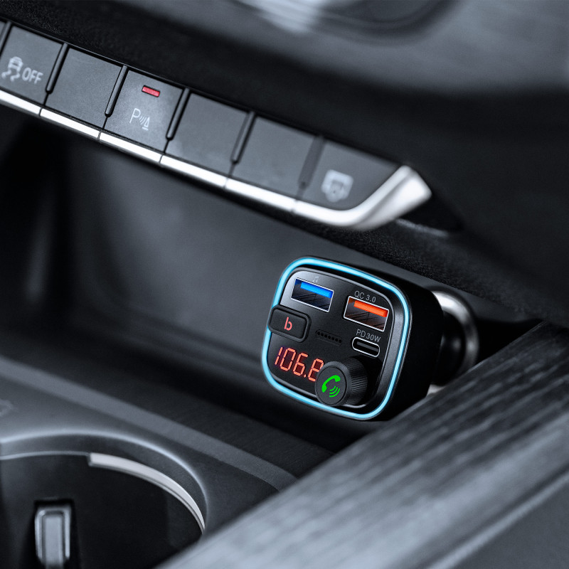 Transmiter samochodowy FM z funkcją bluetooth