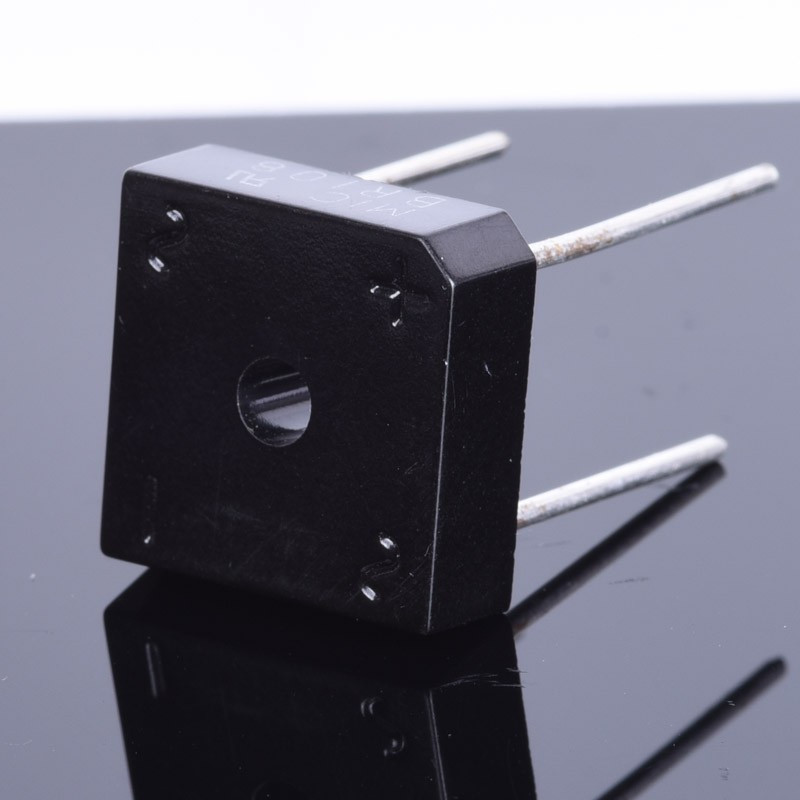 MOSTEK 10A/800V KWADRAT