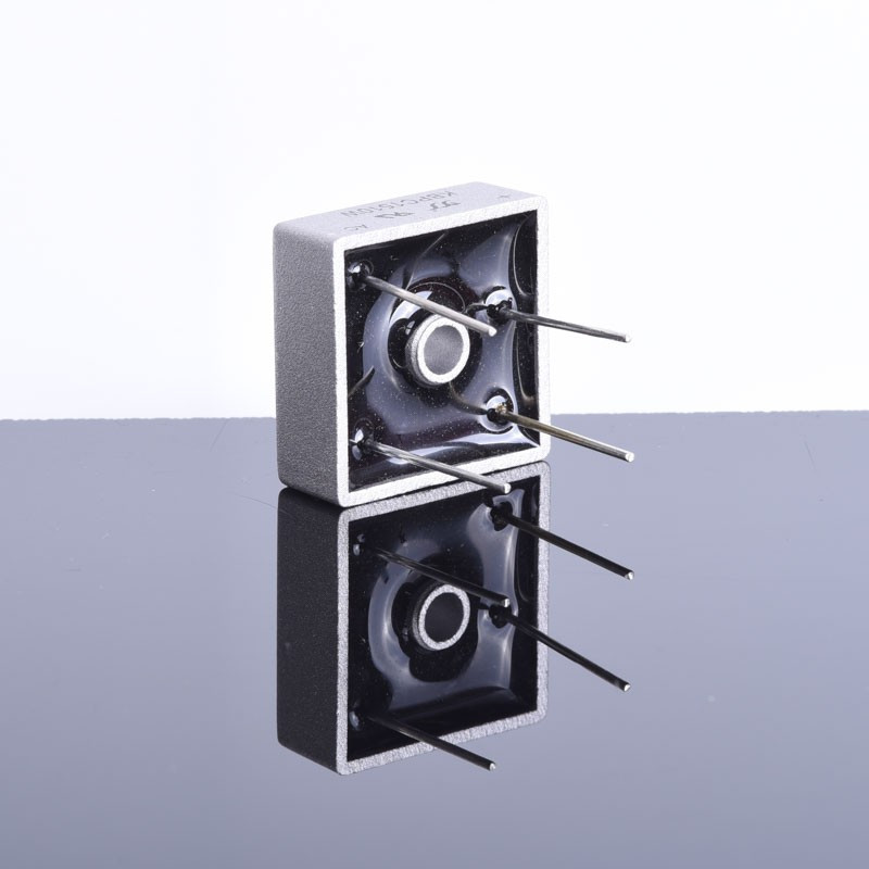 MOSTEK 15A/1000V POZIOMY DO DRUKU KOSTKA