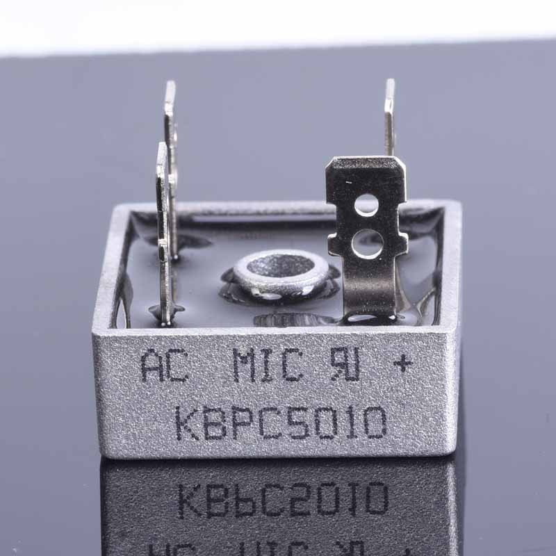 MOSTEK 50A/1000V KONEKTOR PROSTOWNICZY