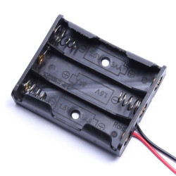 KOSZYK NA BATERIE 3*R6 z kablem