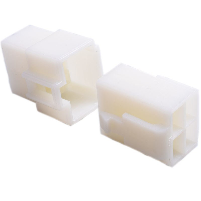 KOSTKA 4 STYKOWA SAMOCHODOWA KONEKTOR