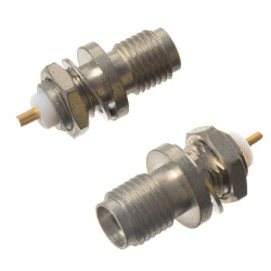 GNIAZDO SMA DO OBUDOWY LUTOWANE PRZYKRĘCANE