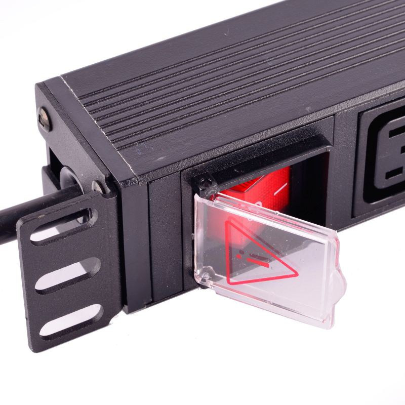 LISTWA ZASILAJĄCA 19" 1U 9 GN. IEC10A, WT. IEC10A + WYŁĄCZNIK D-LAN